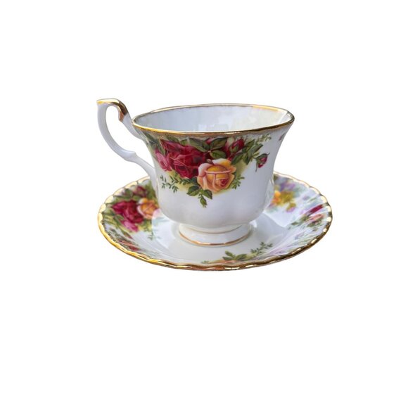 Old Country Roses Royal Albert Teacup & Saucer Set Bone China - Picture 2 of 9
